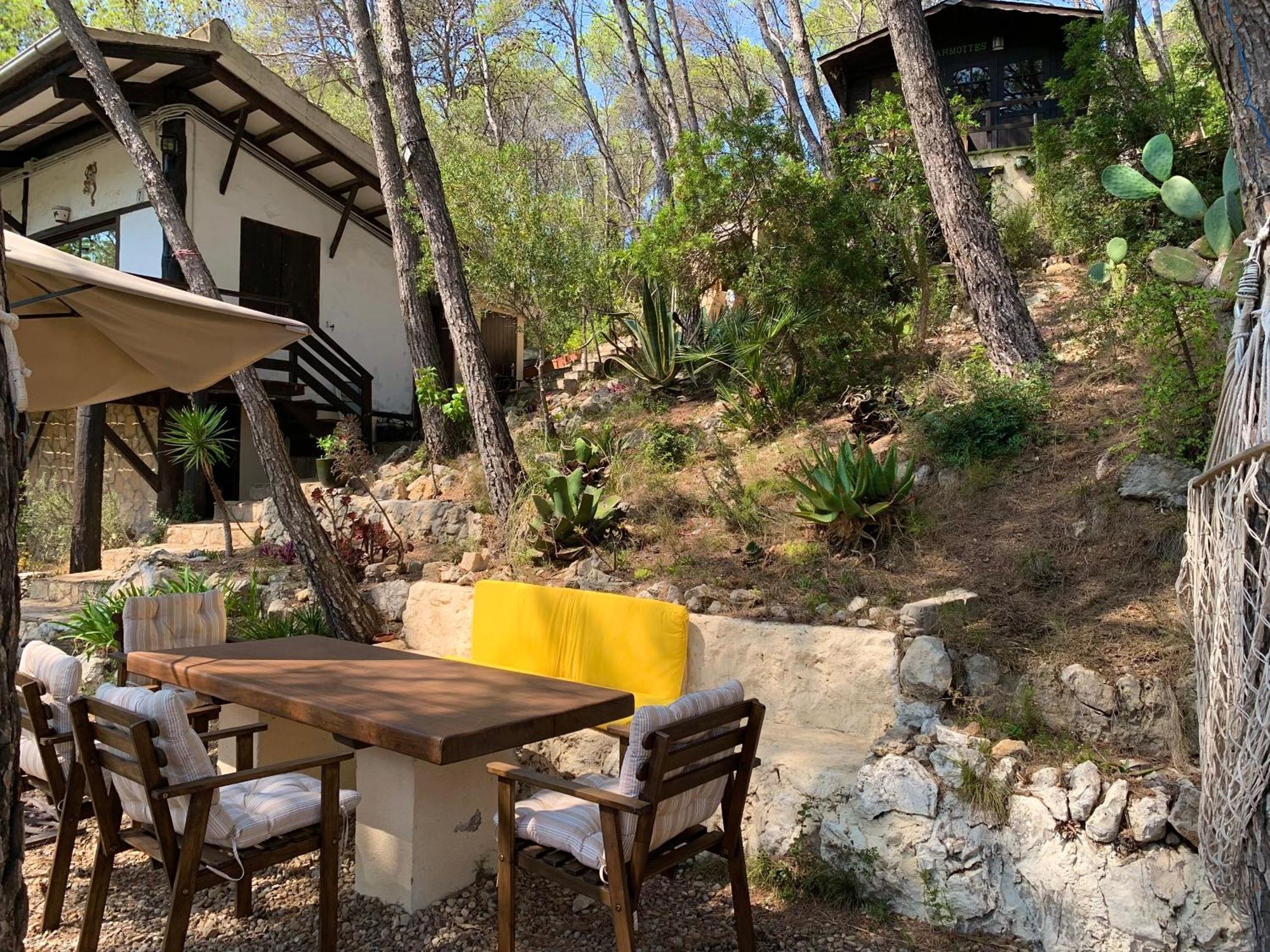La Casita Del Bosque Lägenhet Sant Pere De Ribes Exteriör bild